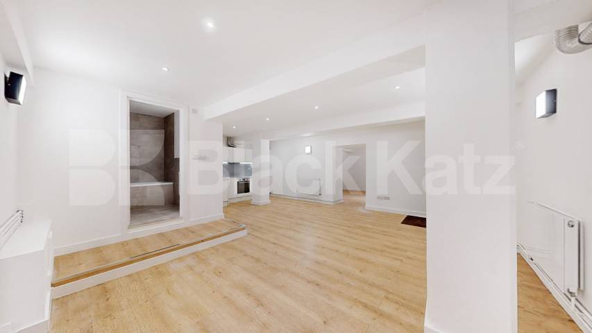 beautifully refurbished live/work one-bedroom apartment, Springfield House lofts - Tyssen Street, Dalston